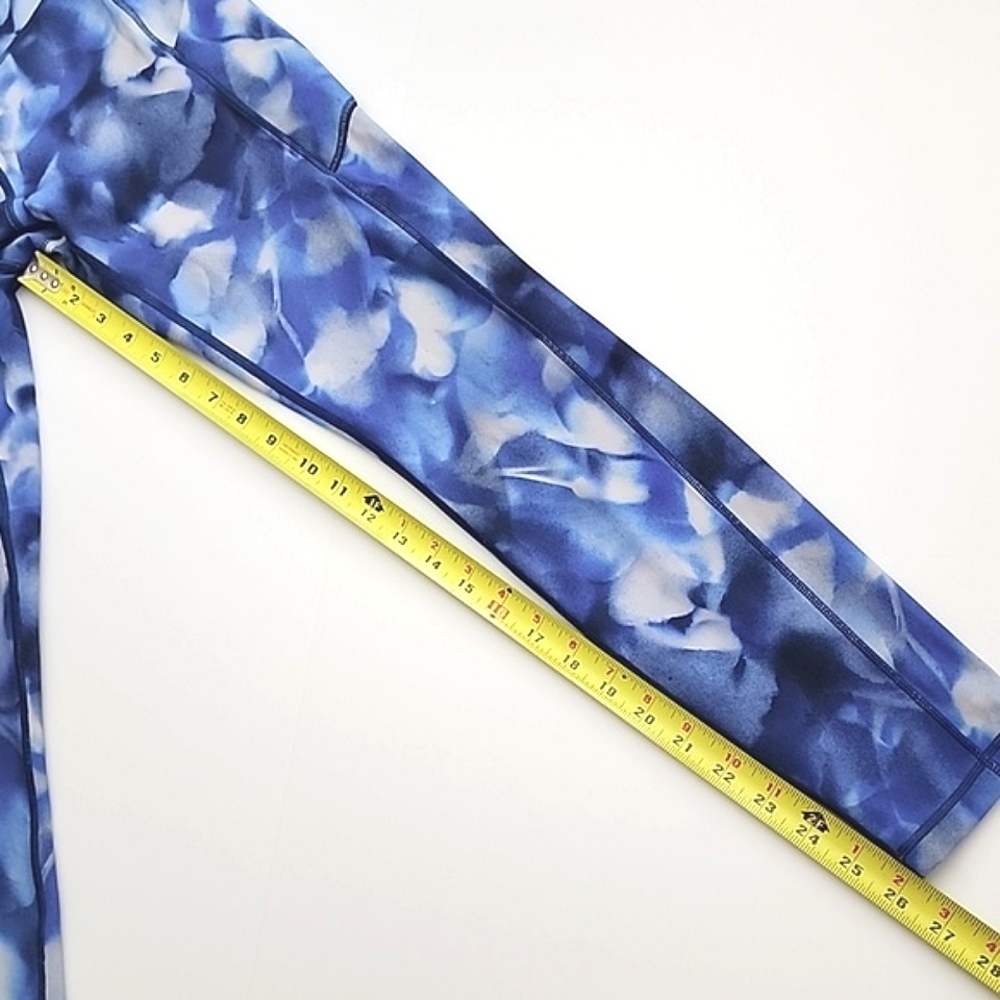 Lululemon Women's Speed Up Tight Full-On Luxtreme Blue White 26" Inseam 8 - Picture 16 of 16